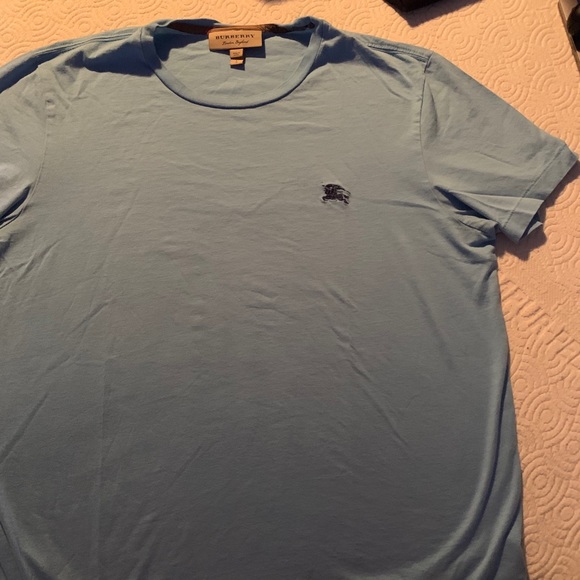 Burberry t shirt - Picture 2 of 3